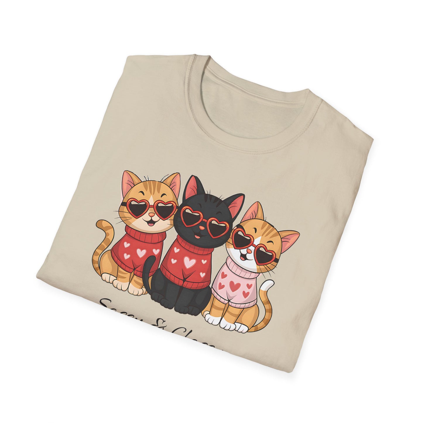 Sassy & Classy Cat Lover T-Shirt – Cute 3 Cats with Love Sunglasses Design